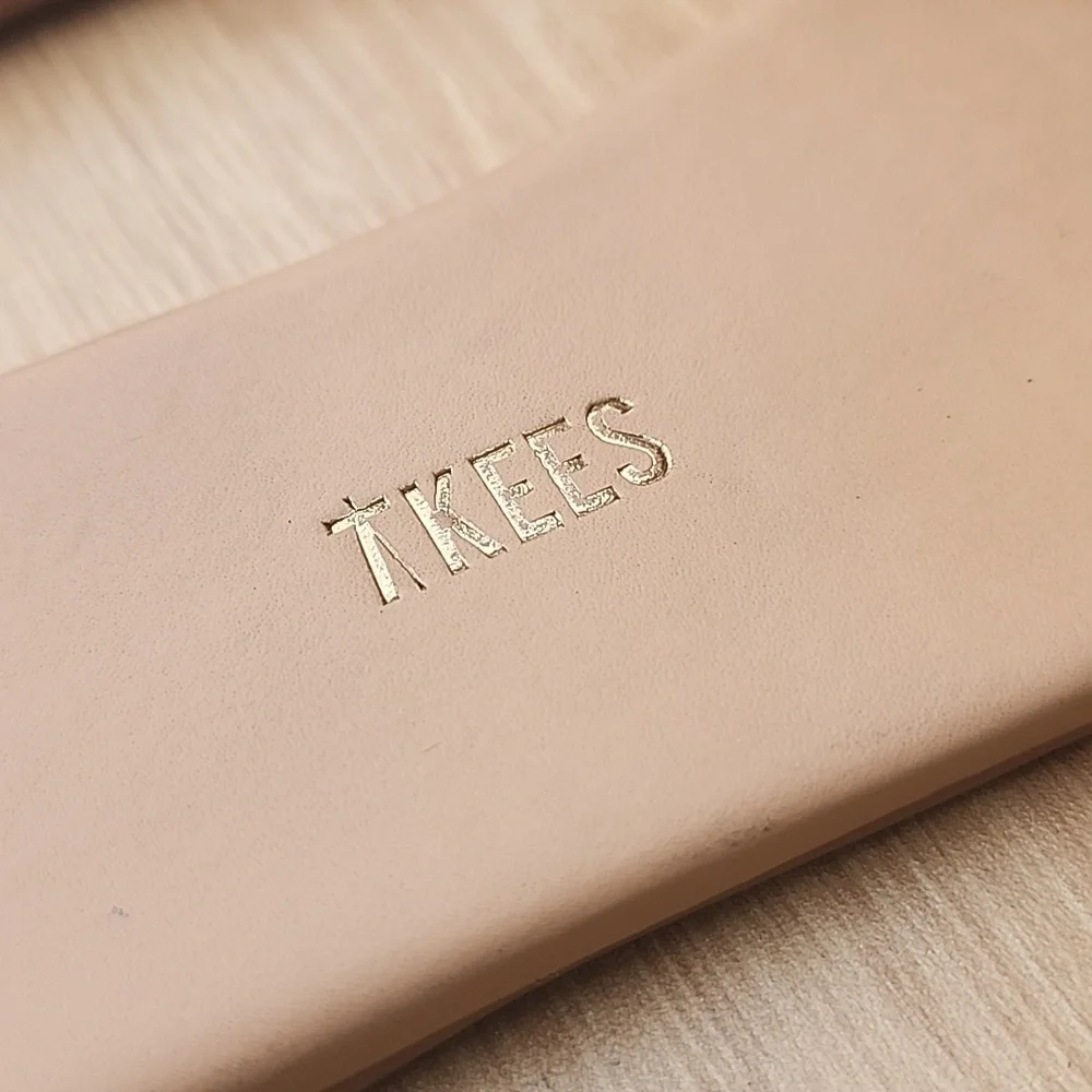 Tkees beige/tan slide Size 7 - Picture 5 of 10